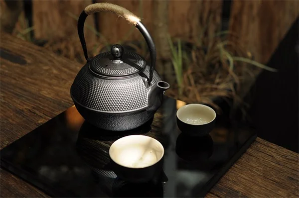 プラスチック収納ボックスが園芸で9通り使えるって知ってた？
